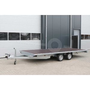 Vlakke plateauwagen Eduard Trailers zonder borden. Afmeting 506x200cm met laadvloerhoogte 63cm. Bruto laadvermogen 3500kg.