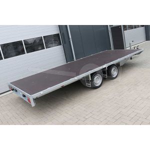 Geremde tandemasser Eduard plateauwagen 5520-4-PV-250-72, vlakke laadvloer 556x200cm zonder borden, 2500kg bruto laadvermogen, laadvloerhoogte 72cm met 165R13 banden